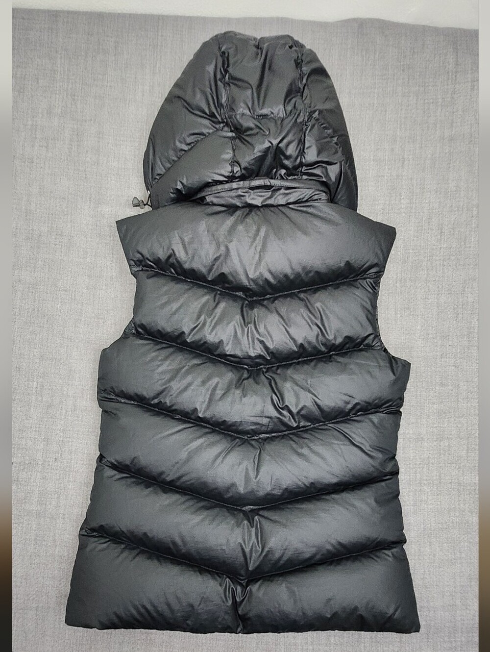 Nike 550 Black Puffer Vest With Hood. Small - Picture 6 of 9